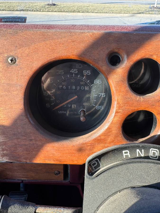 Chevy-van-1991-custom-17