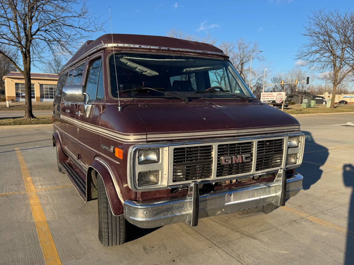 Chevy-van-1991-custom-4