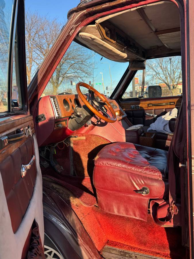 Chevy-van-1991-custom-8