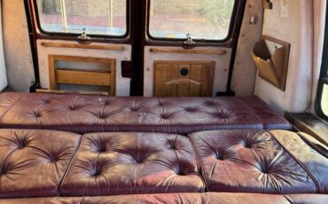 Chevy-van-1991-custom-9