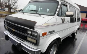 Chevy-van-1992-white-2