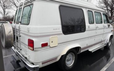 Chevy-van-1992-white-3