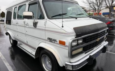 Chevy-van-1992-white