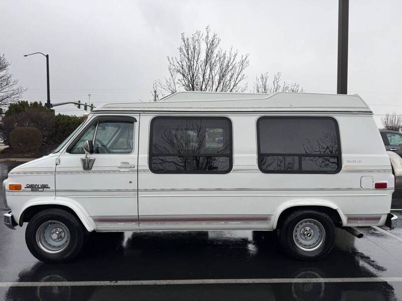 Chevy-van-1992-white-7