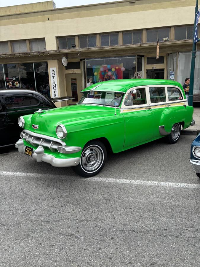 Chevy-wagon-150-1954-green-7