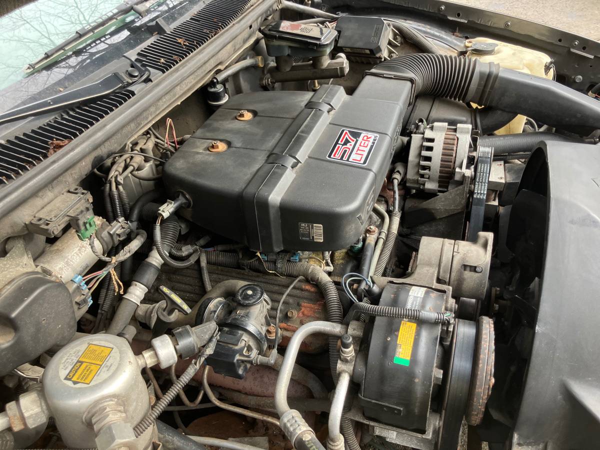 Chevy-wagon-hearse-1993-grey-11