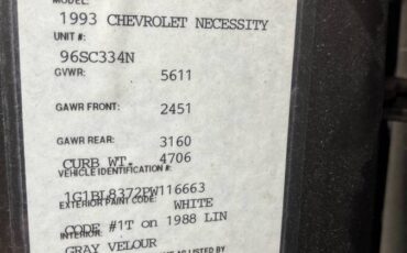 Chevy-wagon-hearse-1993-grey-20