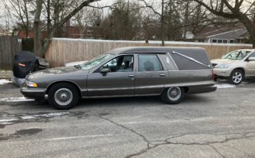 Chevy-wagon-hearse-1993-grey