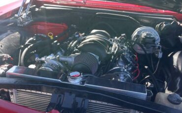 Chrevrolet-impala-1965-red-3