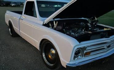 Chrvy-c10-1967-white-1