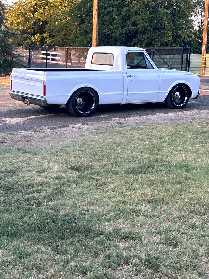 Chrvy-c10-1967-white-6