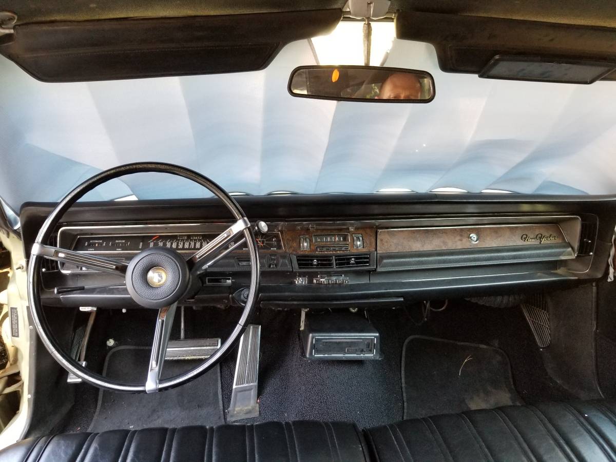 Chrysler-1968-green-14