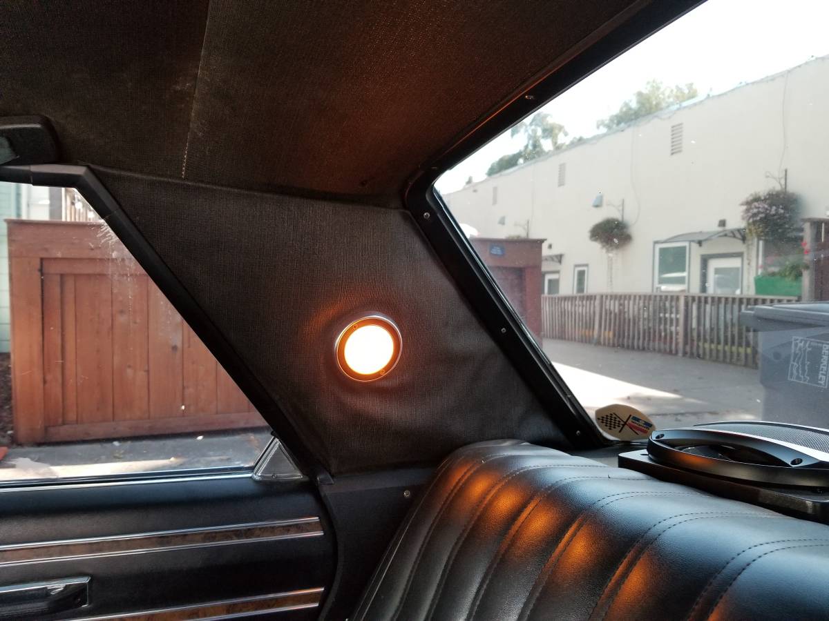 Chrysler-1968-green-17