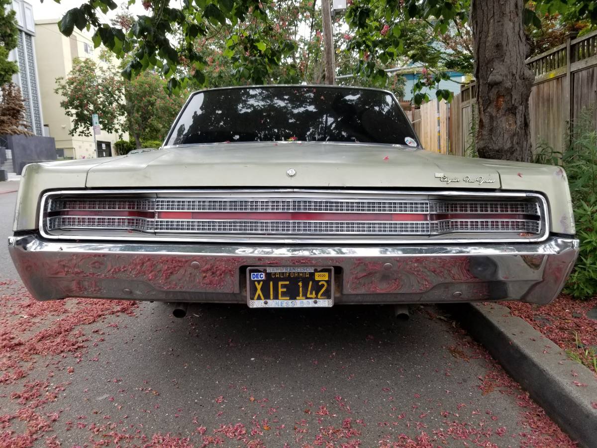 Chrysler-1968-green-23