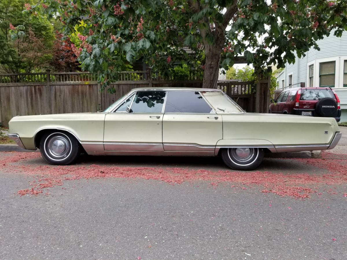 Chrysler-1968-green-4