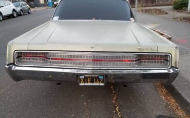 Chrysler-1968-green-5