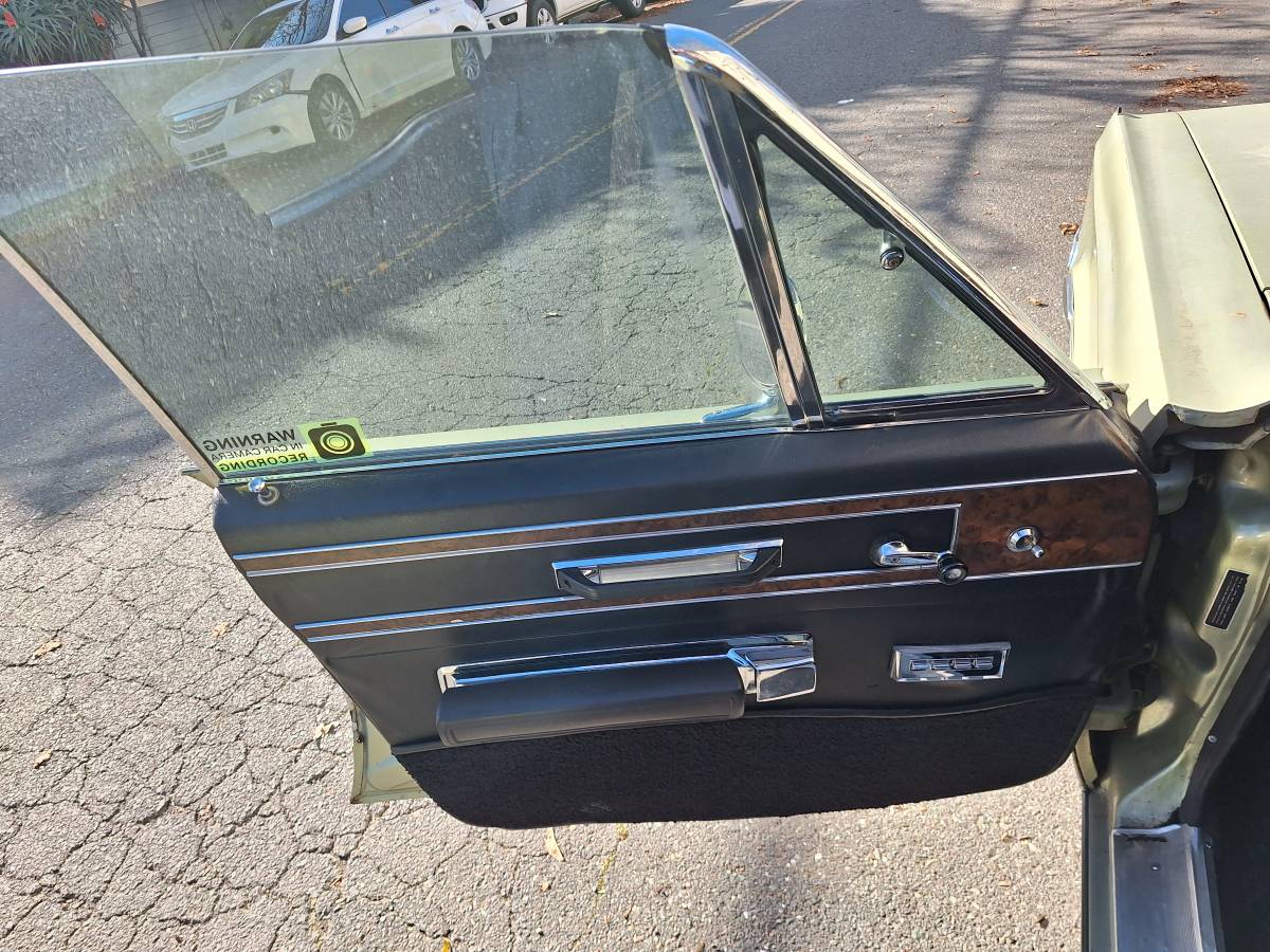 Chrysler-1968-green-6