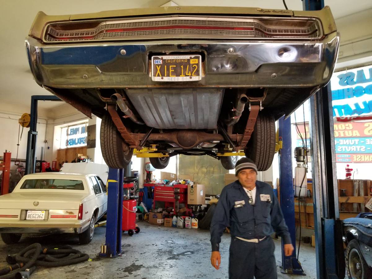 Chrysler-1968-green-8