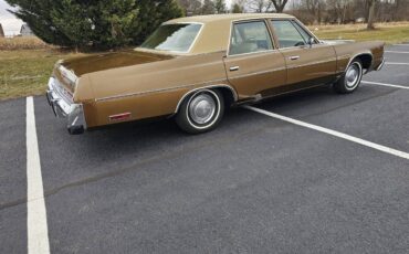 Chrysler-1977-brown-6