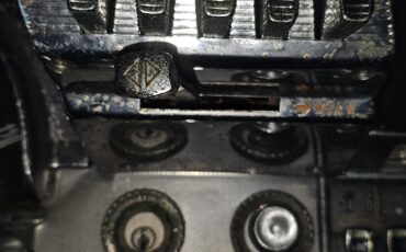 Chrysler-300-Series-1962-Coupe-9