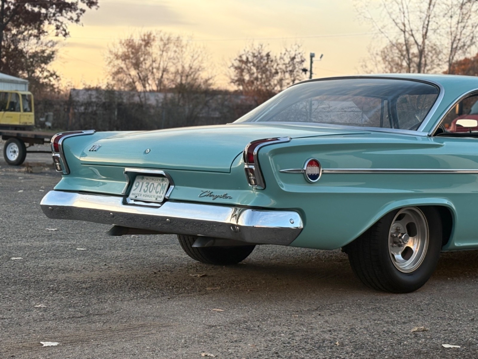 Chrysler-300-Series-1962-Coupe-9