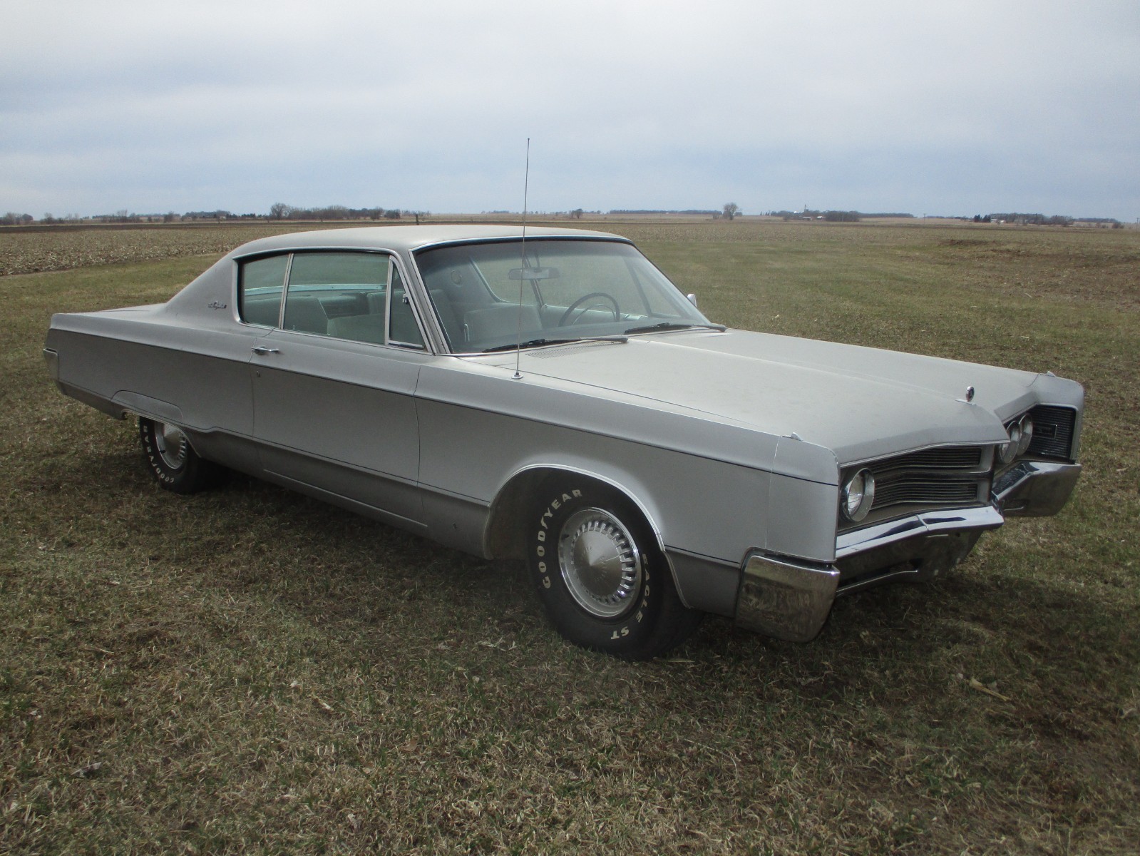 Chrysler-300-Series-1967-Hard-Top-1