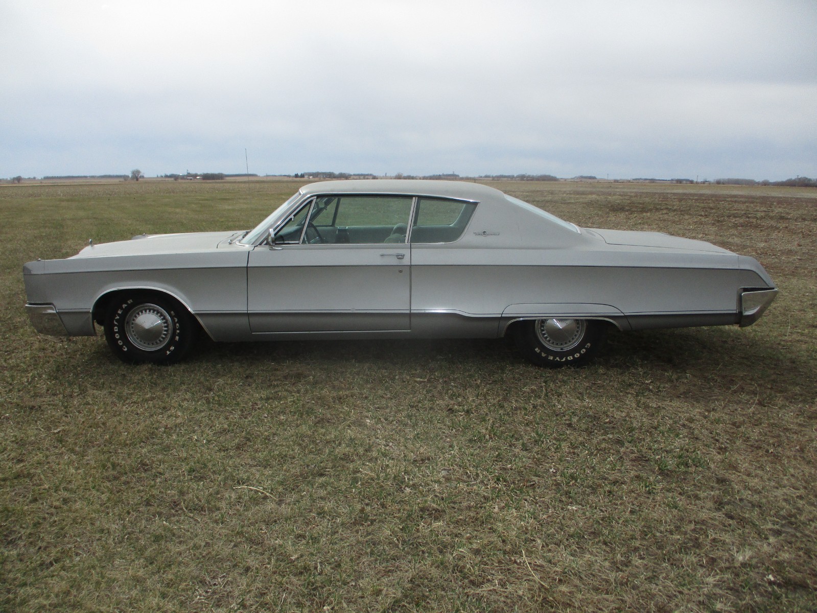 Chrysler-300-Series-1967-Hard-Top-11