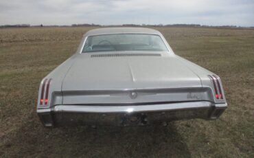 Chrysler-300-Series-1967-Hard-Top-3