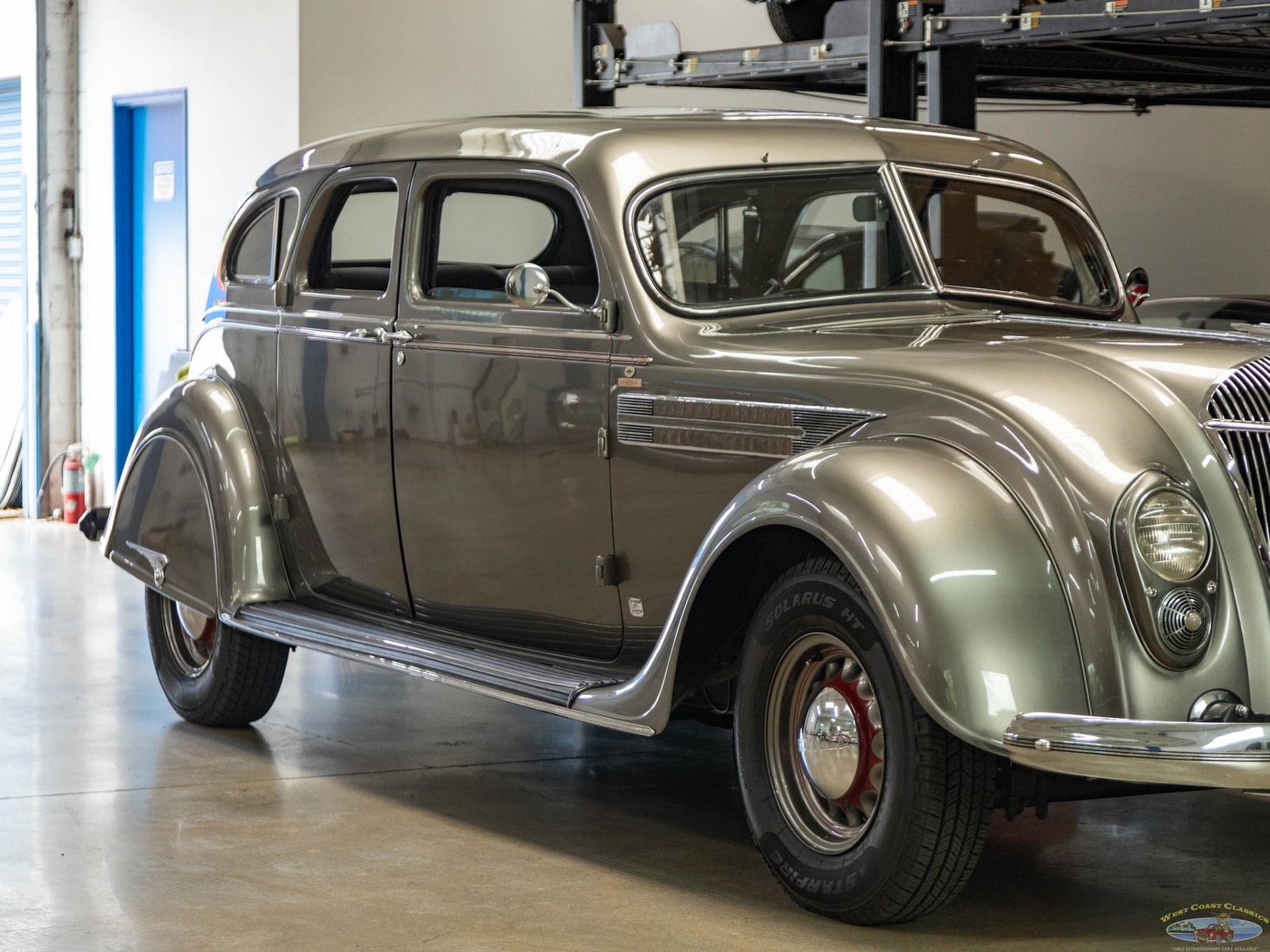 Chrysler-Airflow-Series-C-11-1936-4-Door-Sedan-11