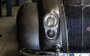 Chrysler-Airflow-Series-C-11-1936-4-Door-Sedan-14