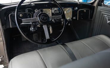 Chrysler-Airflow-Series-C-11-1936-4-Door-Sedan-33