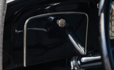 Chrysler-Airflow-Series-C-11-1936-4-Door-Sedan-36