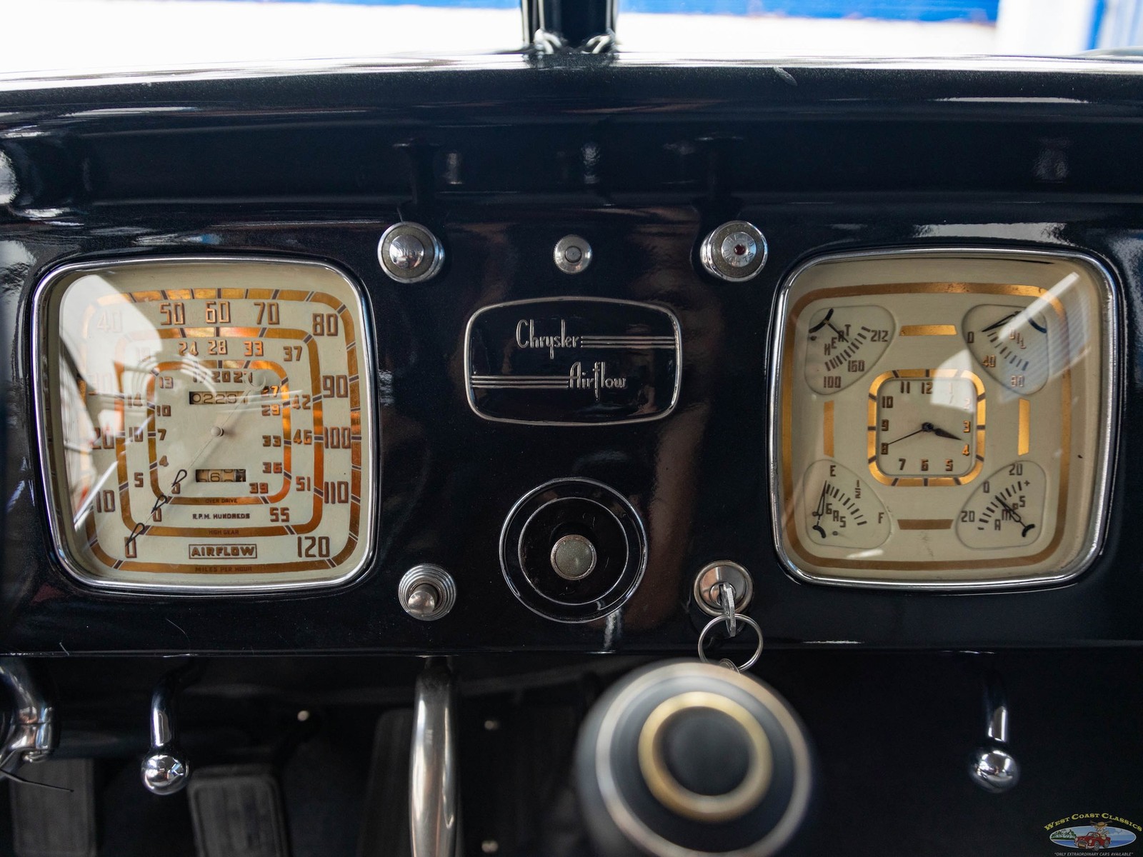 Chrysler-Airflow-Series-C-11-1936-4-Door-Sedan-38