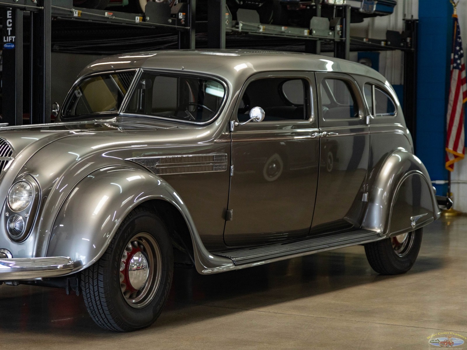 Chrysler-Airflow-Series-C-11-1936-4-Door-Sedan-9