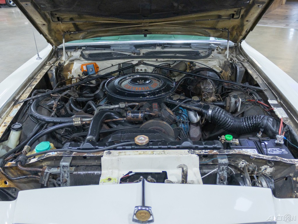 Chrysler-Cordoba-1977-Other-11