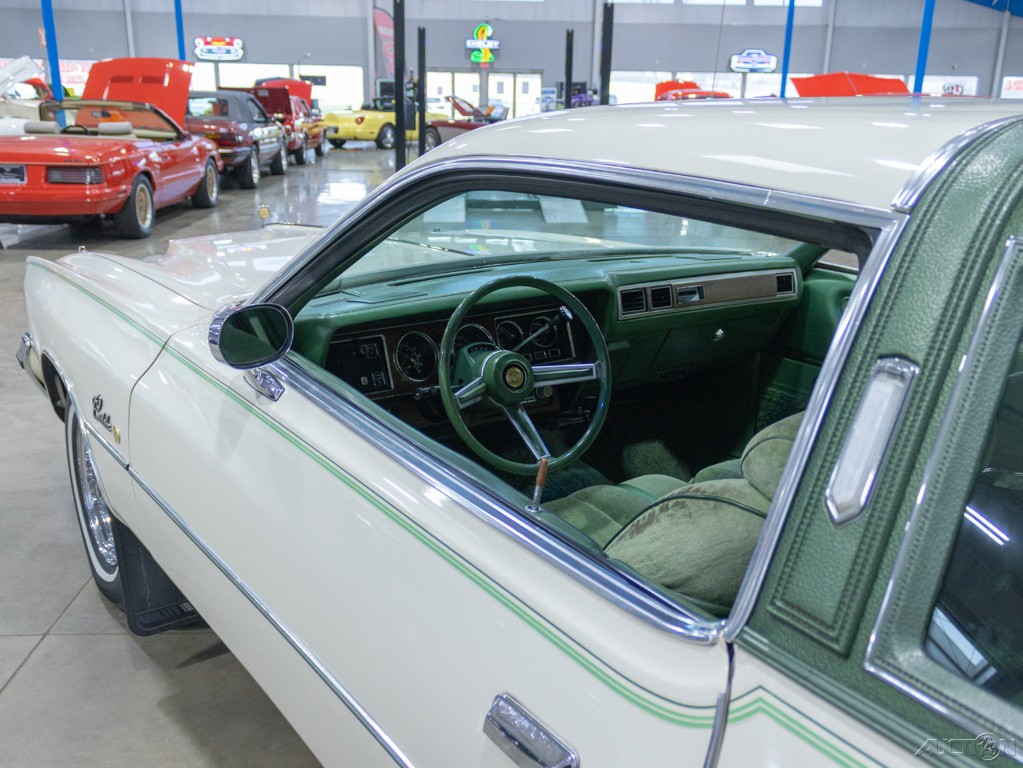 Chrysler-Cordoba-1977-Other-19