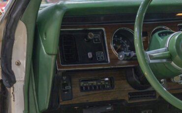 Chrysler-Cordoba-1977-Other-23