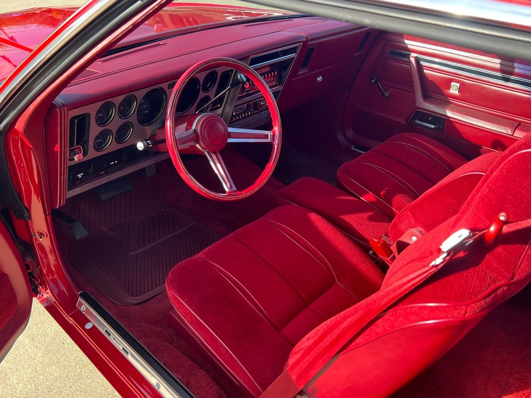 Chrysler-Cordoba-1980-Coupe-33