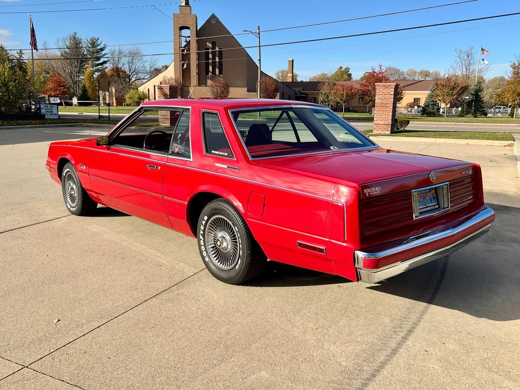 Chrysler-Cordoba-1980-Coupe-7