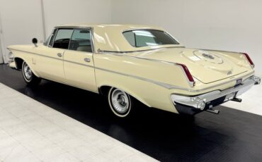 Chrysler-Imperial-1963-Ivory-Cream-10