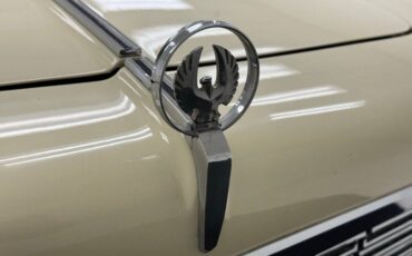 Chrysler-Imperial-1963-Ivory-Cream-14