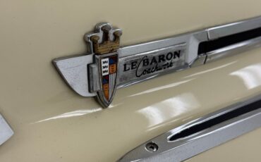 Chrysler-Imperial-1963-Ivory-Cream-21