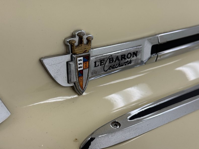 Chrysler-Imperial-1963-Ivory-Cream-21