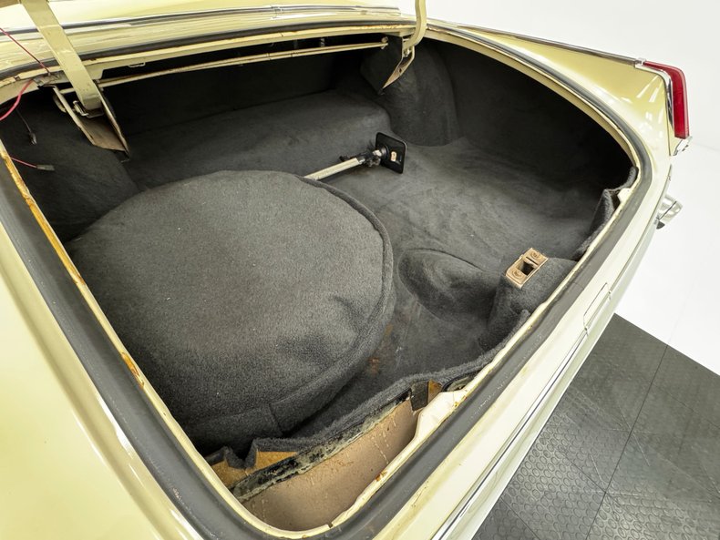 Chrysler-Imperial-1963-Ivory-Cream-3