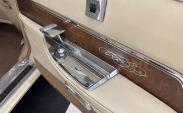 Chrysler-Imperial-1963-Ivory-Cream-38