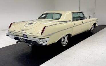 Chrysler-Imperial-1963-Ivory-Cream-45