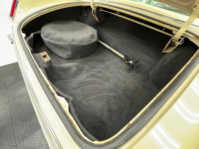 Chrysler-Imperial-1963-Ivory-Cream-5