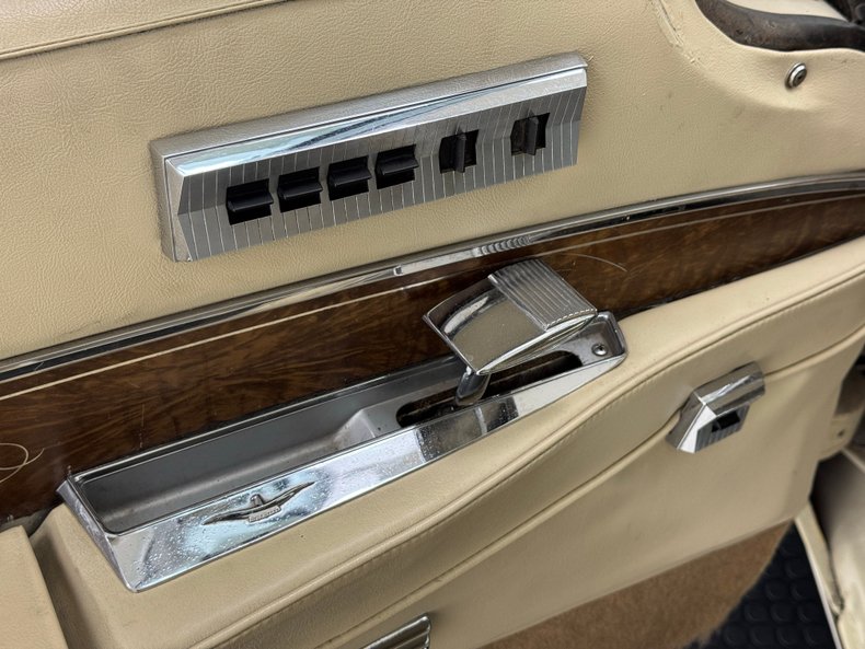 Chrysler-Imperial-1963-Ivory-Cream-7