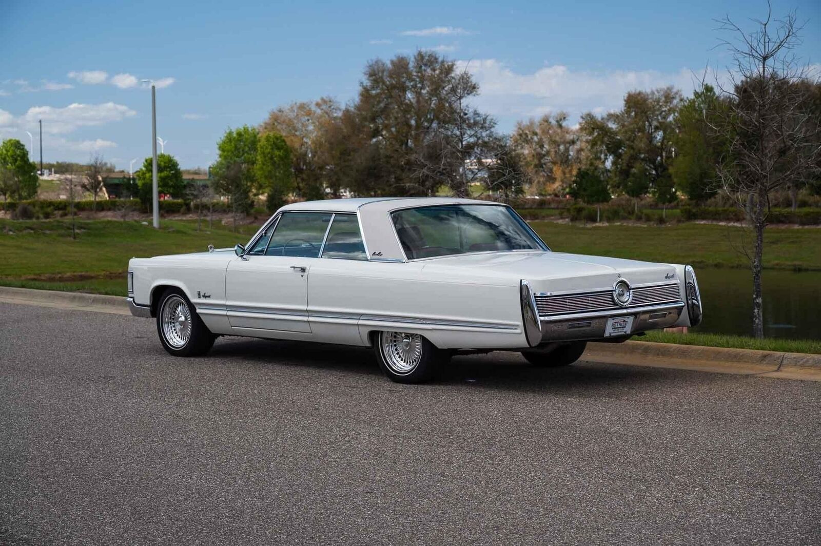 Chrysler-Imperial-1967-2-Door-22