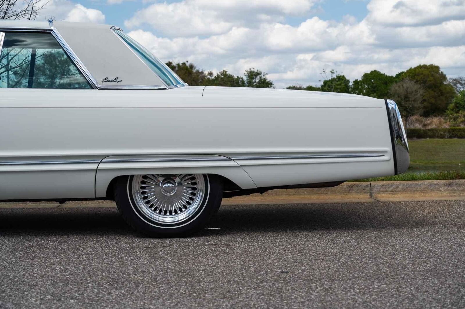 Chrysler-Imperial-1967-2-Door-25